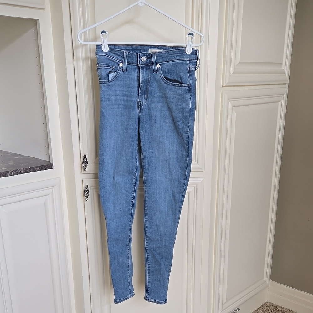 Levi's Women's Light Blue Skinny Jeans